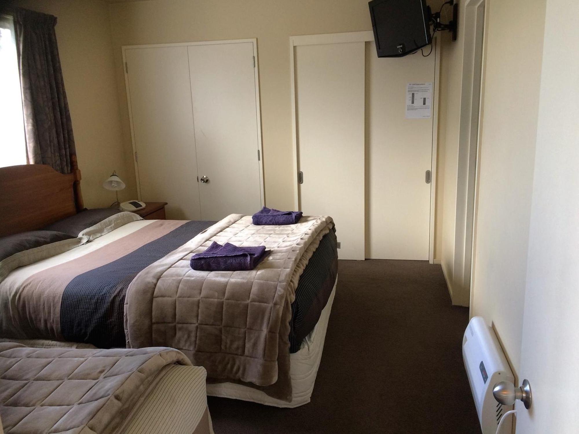 Cedar Chalets And Barkers Lodge Methven Szoba fotó