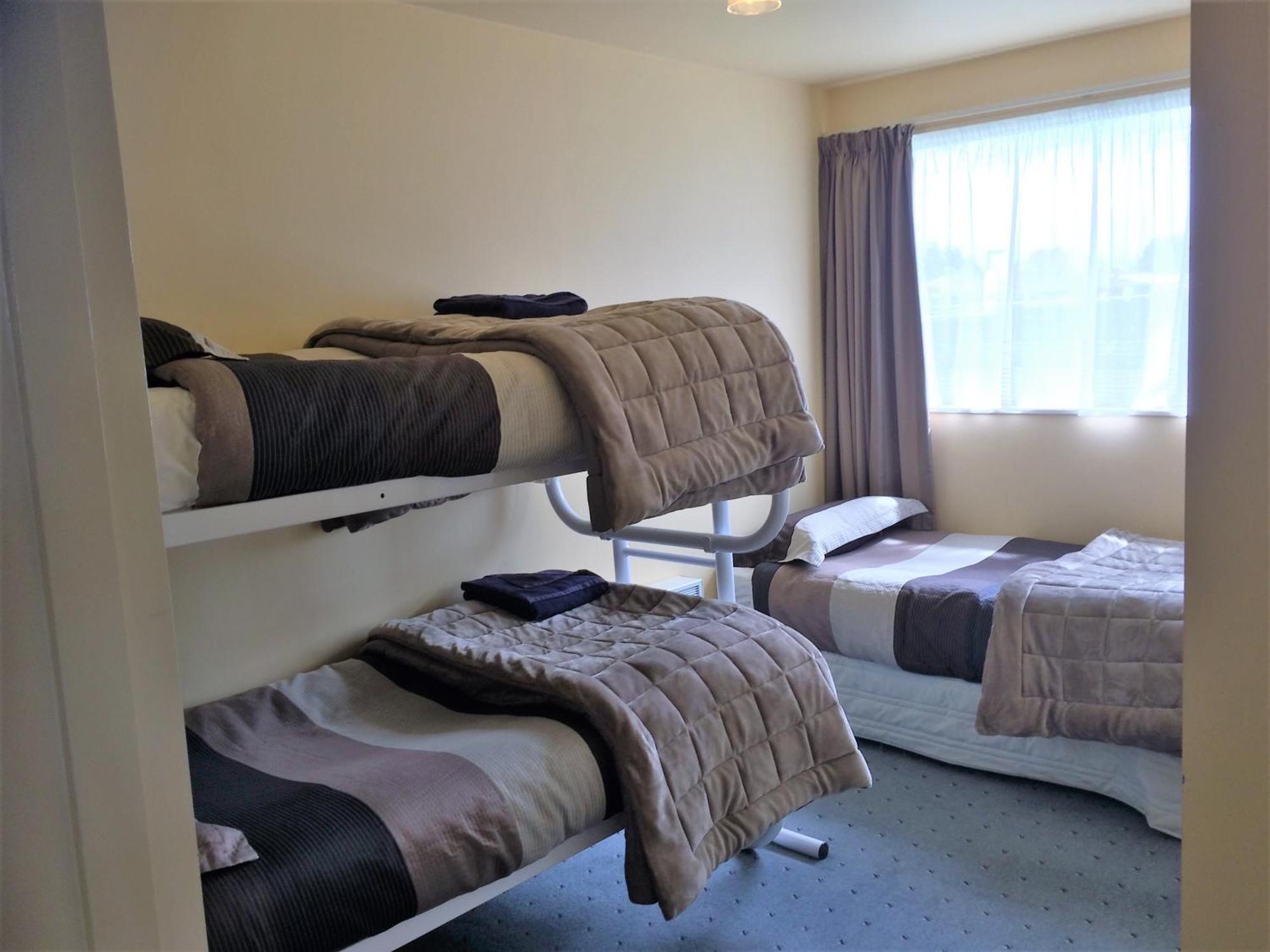 Cedar Chalets And Barkers Lodge Methven Szoba fotó
