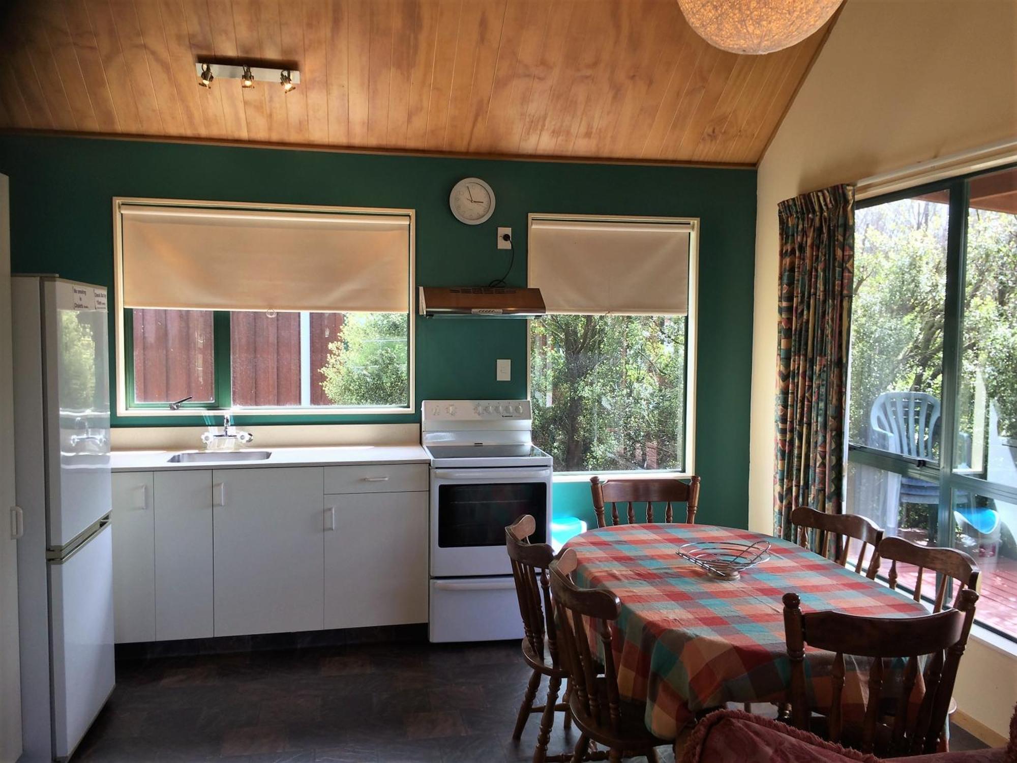 Cedar Chalets And Barkers Lodge Methven Szoba fotó