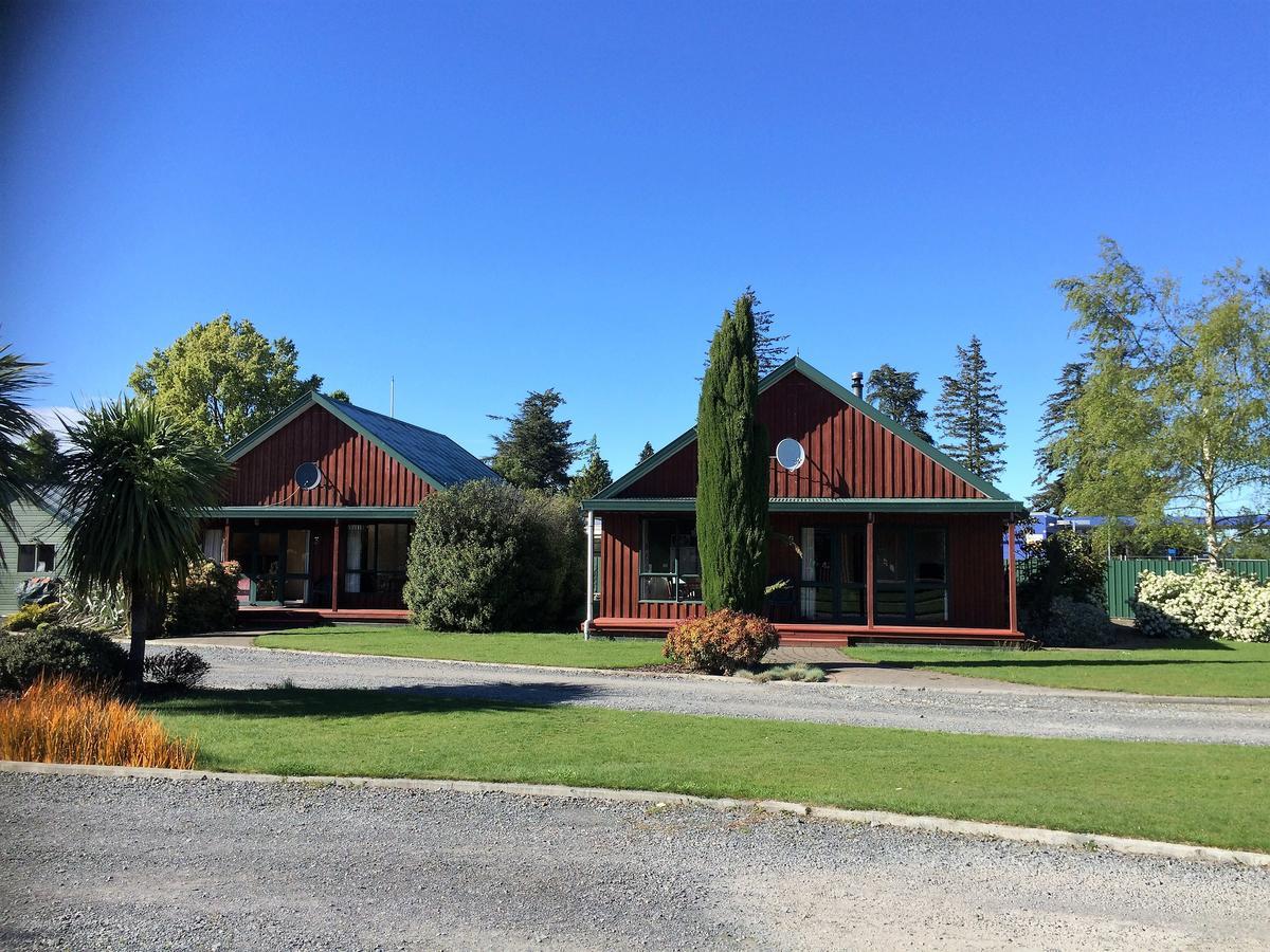 Cedar Chalets And Barkers Lodge Methven Kültér fotó
