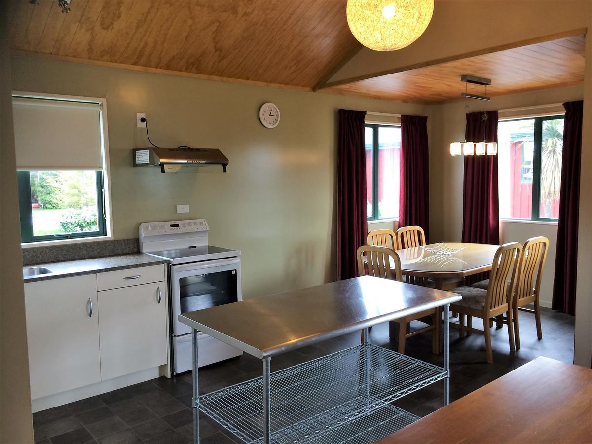 Cedar Chalets And Barkers Lodge Methven Kültér fotó